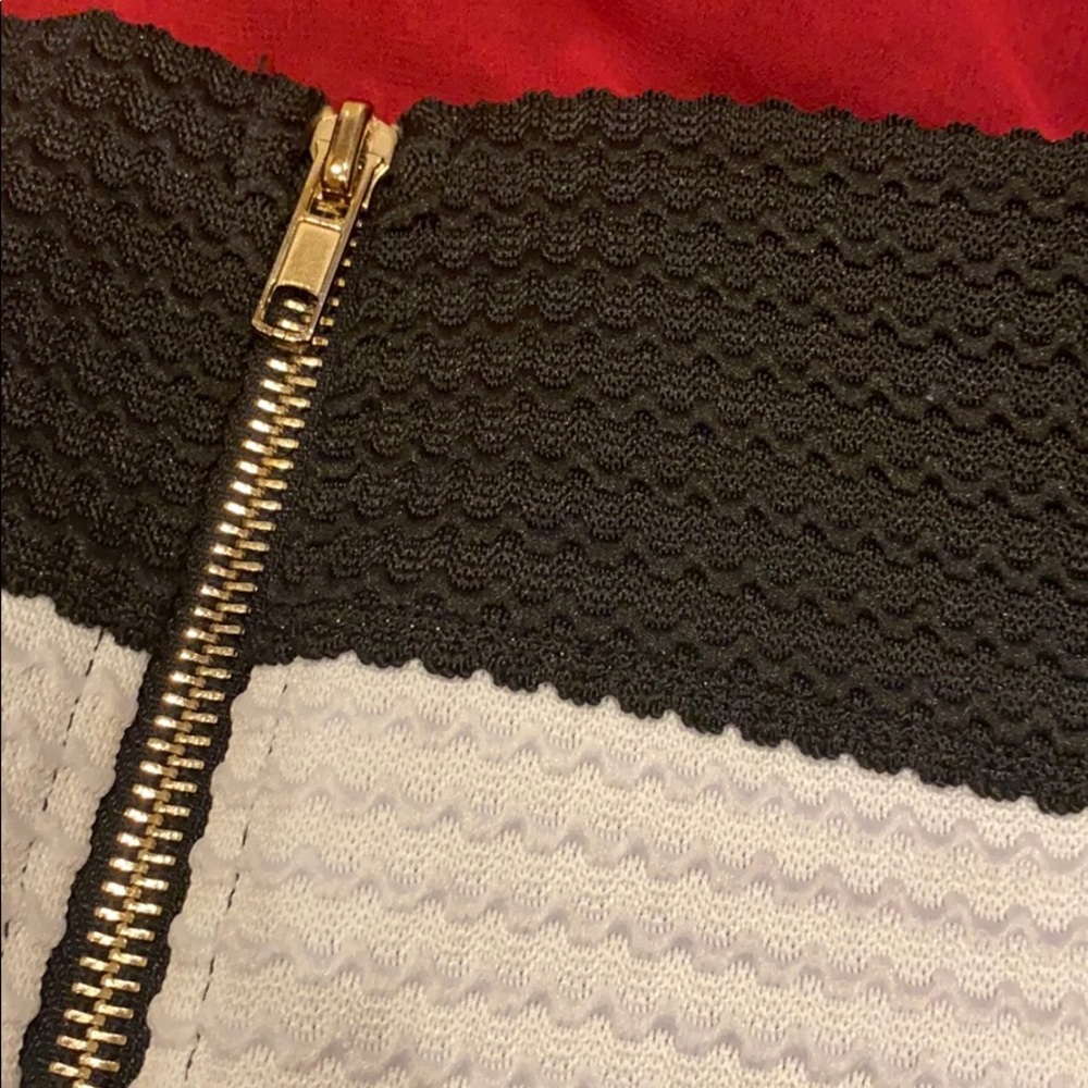 black & white striped pleated mini skirt - Picture 2 of 2